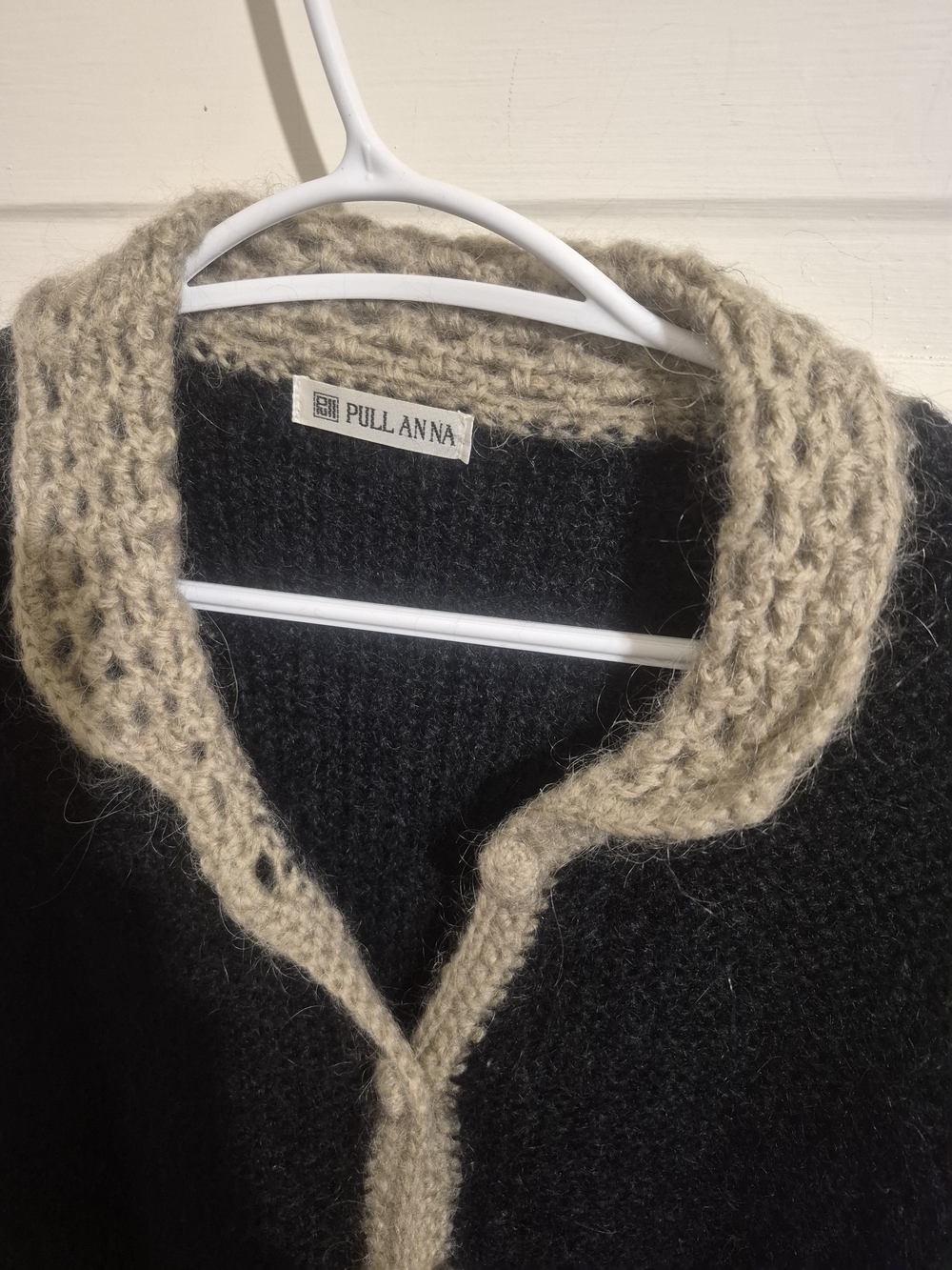 Vintage Pull Anna Fuzzy Knit Cardigan Black Beige Oversized XL 24.5” PTP - Picture 8 of 8
